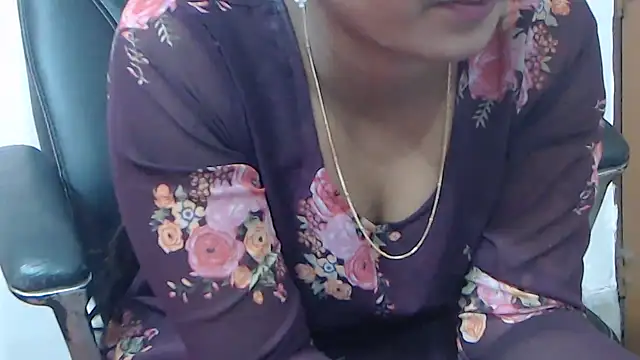 Snapshot of wildbabes chatting on January 2025 06:25:01 PM wildbabes online show from January 2025 06:25:01 PM