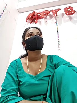 Snapshot of wildbabes chatting on April 2026 07:38:02 PM wildbabes online show from April 2026 07:38:02 PM