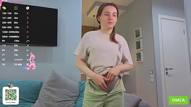 Snapshot of DonnaBurkee chatting on September 2025 04:13:02 AM DonnaBurkee online show from September 2025 04:13:02 AM