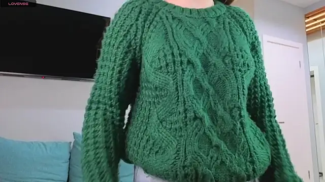 Snapshot of DonnaBurkee chatting on October 2025 04:07:02 AM DonnaBurkee online show from October 2025 04:07:02 AM