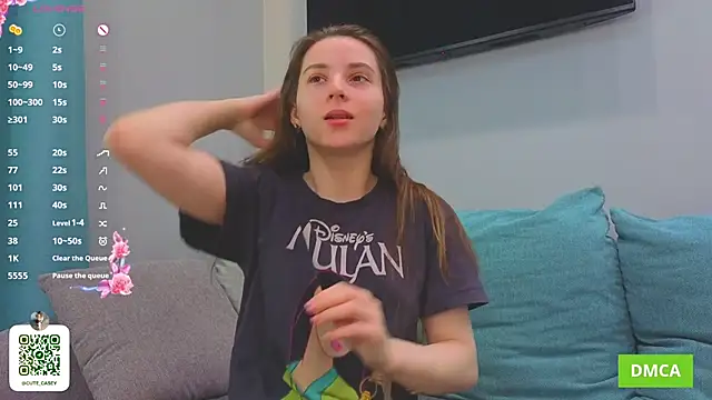 Snapshot of DonnaBurkee chatting on October 2025 04:57:02 AM DonnaBurkee online show from October 2025 04:57:02 AM