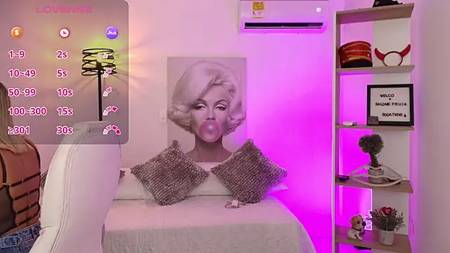 Snapshot of SALOOMEE__ chatting on February 2025 11:54:02 AM SALOOMEE online show from February 2025 11:54:02 AM