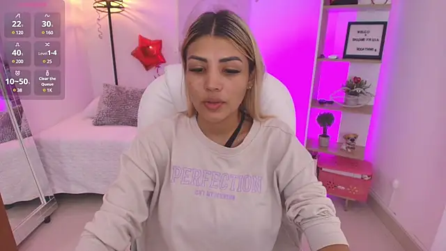 Snapshot of SALOOMEE__ chatting on February 2025 11:36:02 AM SALOOMEE online show from February 2025 11:36:02 AM