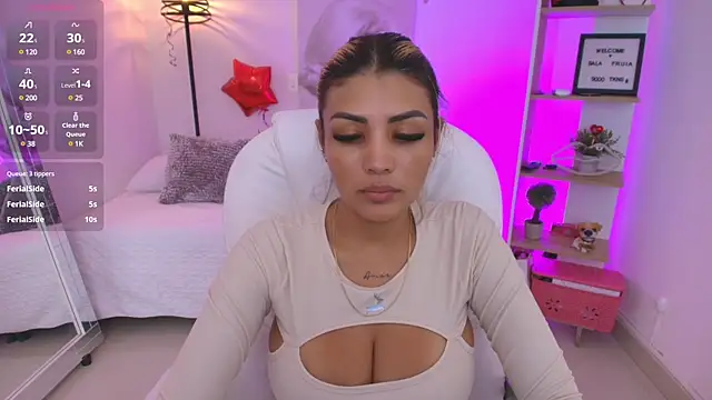 Snapshot of SALOOMEE__ chatting on March 2025 05:00:02 PM SALOOMEE online show from March 2025 05:00:02 PM