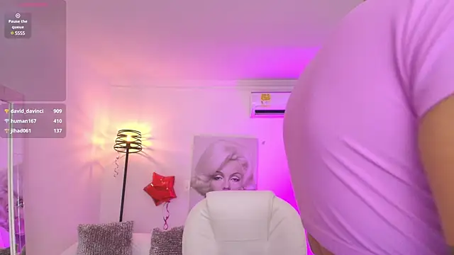 Snapshot of SALOOMEE__ chatting on March 2025 05:13:01 PM SALOOMEE online show from March 2025 05:13:01 PM