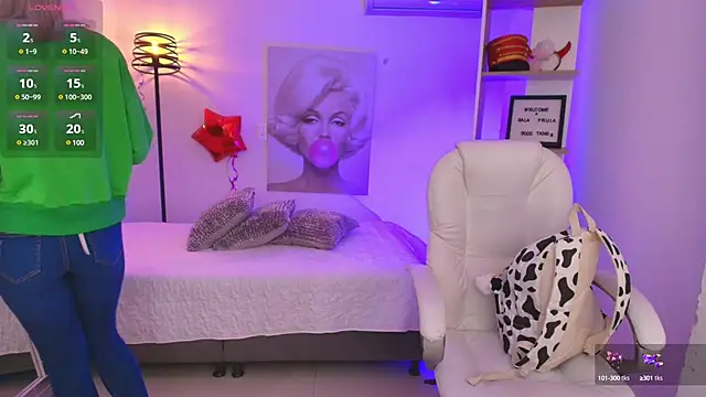 Snapshot of SALOOMEE__ chatting on March 2025 10:59:02 AM SALOOMEE online show from March 2025 10:59:02 AM