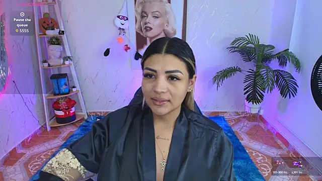 SALOOMEE   online show from January 2026 12:07:02 PM