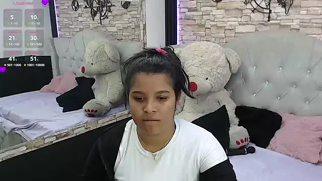 Snapshot of sia_cavad chatting on February 2025 05:26:02 PM sia cavad online show from February 2025 05:26:02 PM