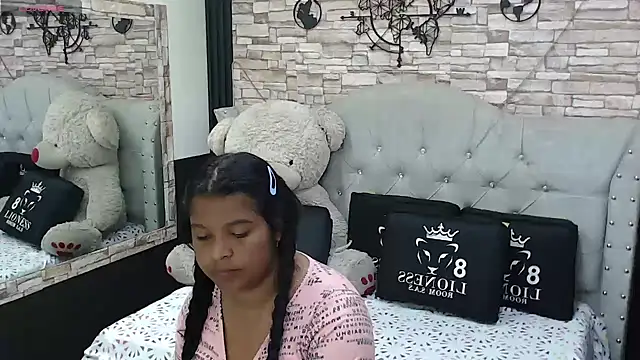 Snapshot of sia_cavad chatting on February 2025 12:33:02 PM sia cavad online show from February 2025 12:33:02 PM