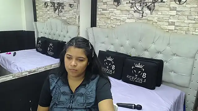 Snapshot of sia_cavad chatting on November 2025 01:44:02 PM sia cavad online show from November 2025 01:44:02 PM