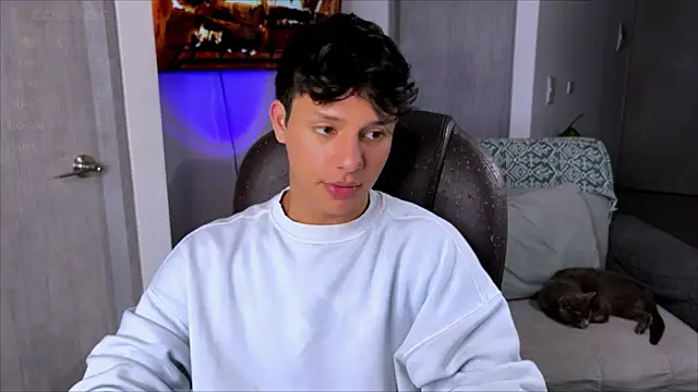 Snapshot of Alexxblue chatting on February 2025 08:36:01 PM Alexxblue online show from February 2025 08:36:01 PM