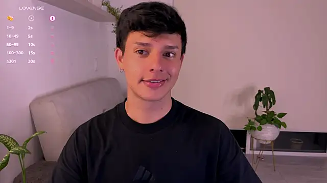 Snapshot of Alexxblue chatting on November 2025 03:07:01 AM Alexxblue online show from November 2025 03:07:01 AM