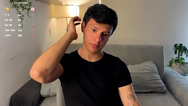 Alexxblue online show from November 2025 07:01:02 PM