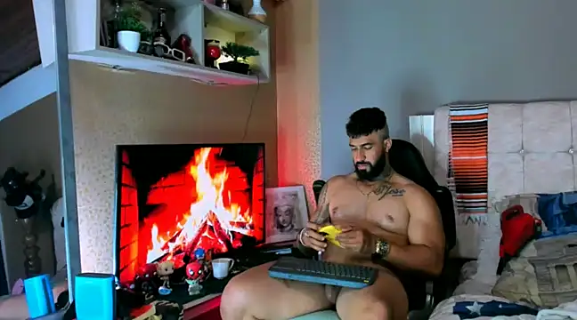 Snapshot of naugthy_dominant chatting on December 2024 05:37:01 PM naugthy dominant online show from December 2024 05:37:01 PM