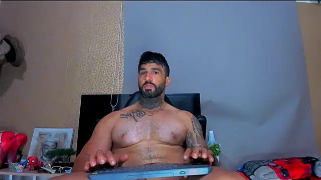 Snapshot of naugthy_dominant chatting on January 2025 05:51:01 PM naugthy dominant online show from January 2025 05:51:01 PM