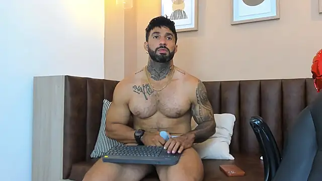 Snapshot of naugthy_dominant chatting on February 2025 04:41:02 AM naugthy dominant online show from February 2025 04:41:02 AM