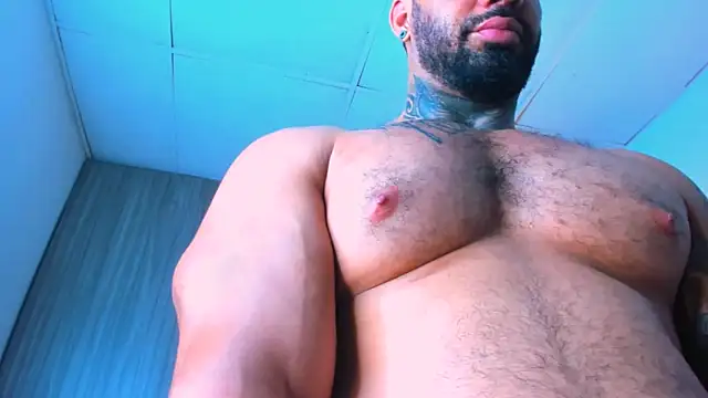 Snapshot of naugthy_dominant chatting on October 2025 01:39:01 AM naugthy dominant online show from October 2025 01:39:01 AM