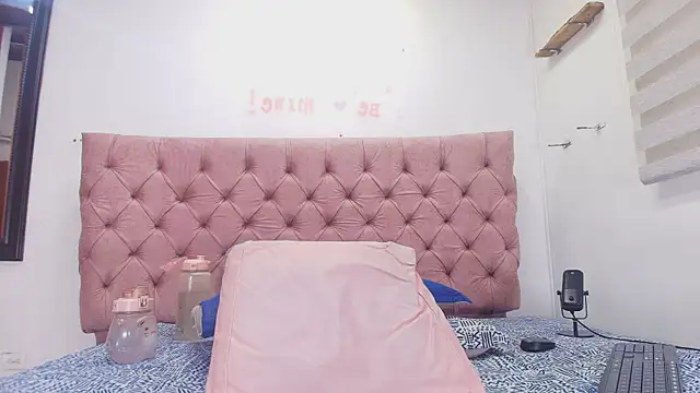 diane di online show from September 2025 07:13:01 PM