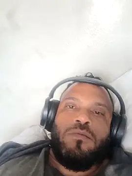 morenorj17 online show from September 2025 10:20:01 AM