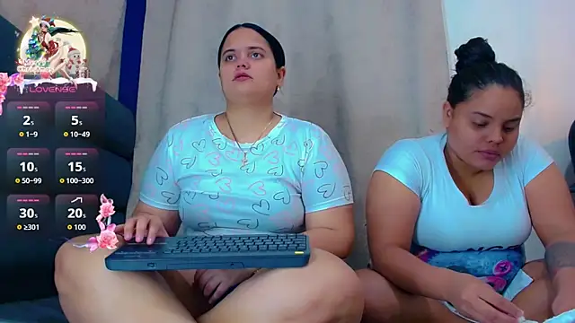 Snapshot of brunnette_hot chatting on December 2025 10:44:02 AM brunnette hot online show from December 2025 10:44:02 AM