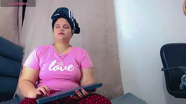 Snapshot of brunnette_hot chatting on January 2026 10:40:01 AM brunnette hot online show from January 2026 10:40:01 AM