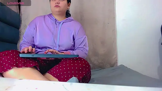 Snapshot of brunnette_hot chatting on January 2026 10:29:01 AM brunnette hot online show from January 2026 10:29:01 AM