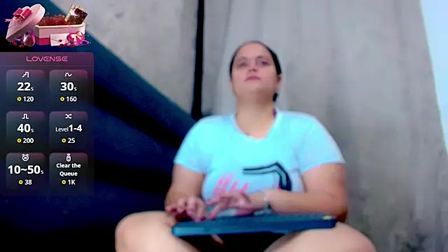 Snapshot of brunnette_hot chatting on January 2026 10:41:02 AM brunnette hot online show from January 2026 10:41:02 AM