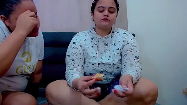 Snapshot of brunnette_hot chatting on February 2026 11:25:02 AM brunnette hot online show from February 2026 11:25:02 AM