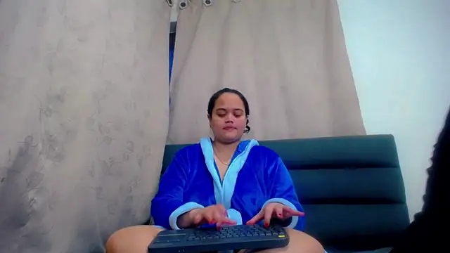 Snapshot of brunnette_hot chatting on March 2026 10:54:01 AM brunnette hot online show from March 2026 10:54:01 AM
