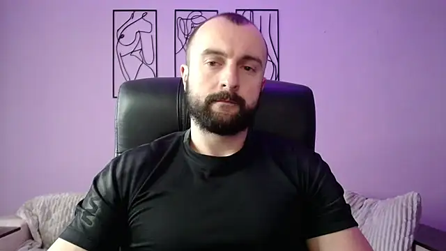 brindlefly6969 online show from February 2025 11:34:01 AM