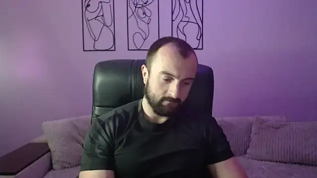 brindlefly6969 online show from September 2025 11:00:01 AM