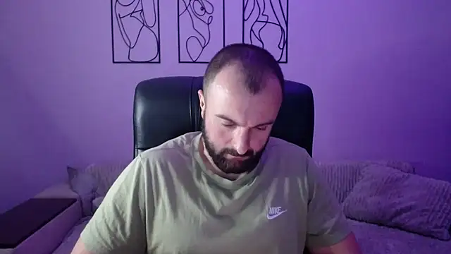 brindlefly6969 online show from January 2026 11:36:02 AM