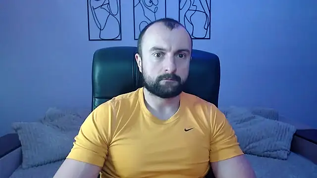 brindlefly6969 online show from February 2026 11:44:02 AM