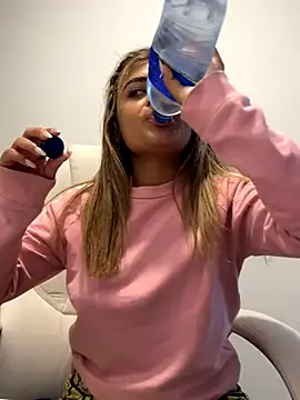 pamell col online show from October 2025 08:29:02 PM