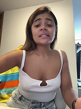 Snapshot of pamell_col chatting on March 2026 03:07:02 PM pamell col online show from March 2026 03:07:02 PM