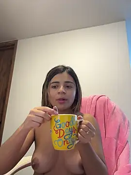 Snapshot of pamell_col chatting on March 2026 03:15:01 PM pamell col online show from March 2026 03:15:01 PM