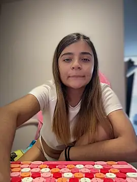 Snapshot of pamell_col chatting on April 2026 07:32:01 PM pamell col online show from April 2026 07:32:01 PM