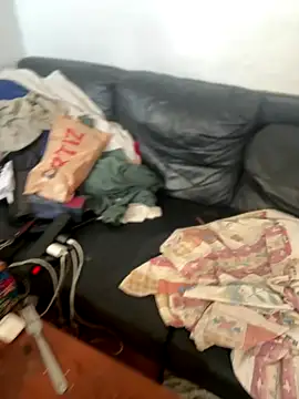 Youns98 online show from September 2025 04:43:02 PM