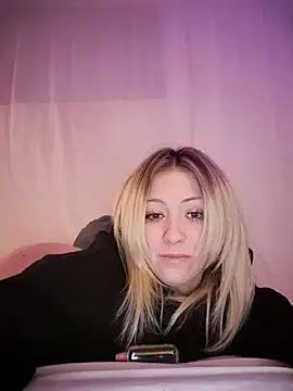 Snapshot of SallyCumLaude chatting on February 2025 08:49:01 AM SallyCumLaude online show from February 2025 08:49:01 AM