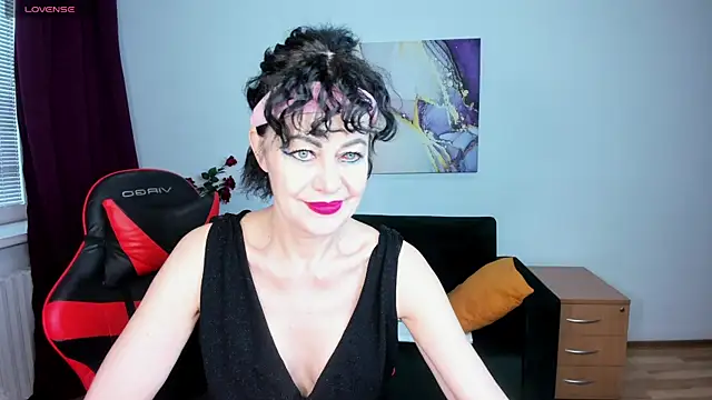 Snapshot of Silvia_Wallec chatting on May 2026 05:23:01 AM Silvia Wallec online show from May 2026 05:23:01 AM