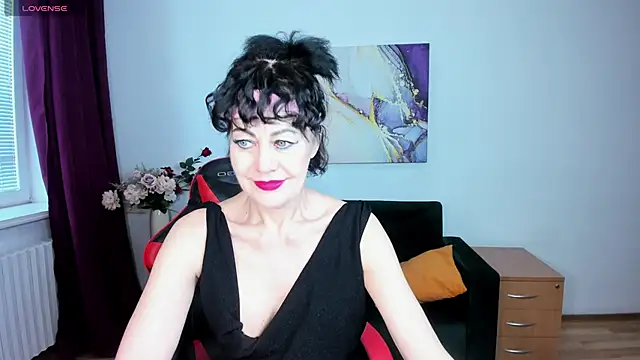 Snapshot of Silvia_Wallec chatting on May 2026 05:13:01 AM Silvia Wallec online show from May 2026 05:13:01 AM