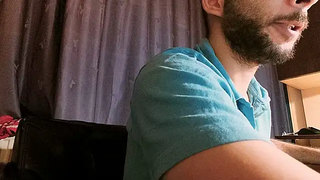 Snapshot of henryaxe chatting on January 2025 10:48:01 PM henryaxe online show from January 2025 10:48:01 PM