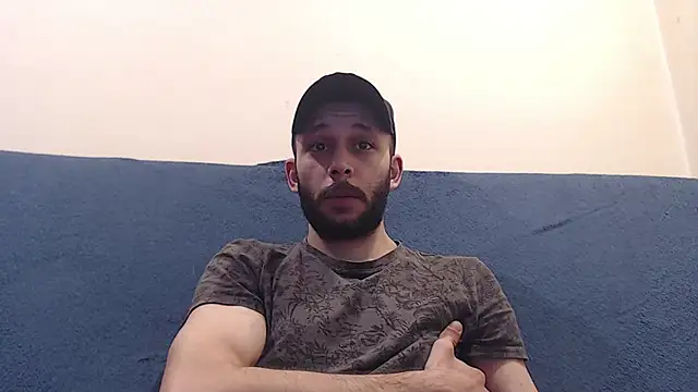 Snapshot of henryaxe chatting on March 2025 02:56:02 PM henryaxe online show from March 2025 02:56:02 PM