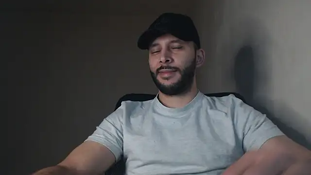 Snapshot of henryaxe chatting on September 2025 11:15:01 AM henryaxe online show from September 2025 11:15:01 AM