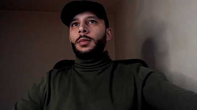 Snapshot of henryaxe chatting on October 2025 11:38:01 PM henryaxe online show from October 2025 11:38:01 PM