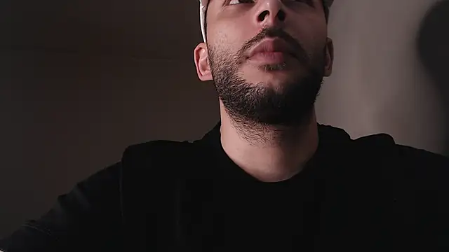 Snapshot of henryaxe chatting on November 2025 02:32:02 AM henryaxe online show from November 2025 02:32:02 AM