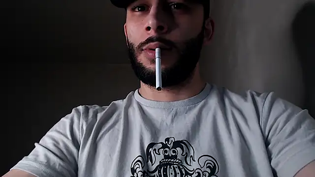 Snapshot of henryaxe chatting on November 2025 11:51:01 PM henryaxe online show from November 2025 11:51:01 PM