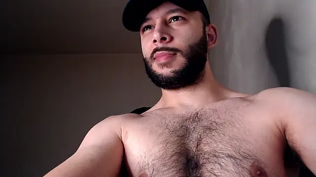 Snapshot of henryaxe chatting on November 2025 06:01:01 PM henryaxe online show from November 2025 06:01:01 PM