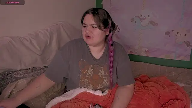 Freakcute  online show from February 2025 12:16:01 PM