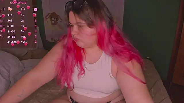 Freakcute  online show from March 2025 09:11:02 PM